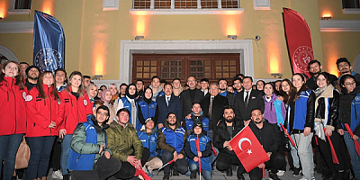 Büyükkılıç, Bakan Mehmet Kasapoğlu'nu Gençlerle Birlikte Karşıladı