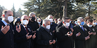 Büyükkılıç elim kazada vefat eden ögrencilerin cenaze törenine katıldı yaralıları ziyaret etti 