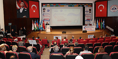 Büyükkılıç Erciyes Pediatri Akademisi Kongreleri ve Erciyes Çocuk Nörolojisi Günleri’ne katıldı