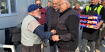 Büyükkılıç Kahramanmaraş'taki konteyner kenti ziyaret ett