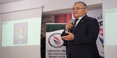 Büyükkılıç, Kariyer Günleri'nde öğrencilerle buluştu