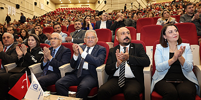 Büyükkılıç, Makina Mühendisleri Odası Kayseri Şubesi'nin düzenlediği programa katıldı