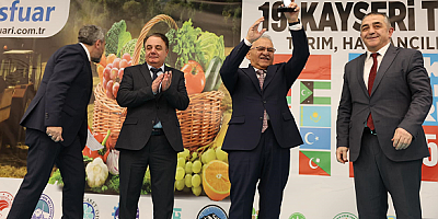 Büyükkılıç, Tarım Fuarı'nda Nohut Desteğini 300 Tona Çıkardı