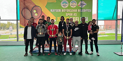 Büyükşehir'in Heyecan Dolu Tenis Defi Ligi'ne 200 Sporcu Katıldı