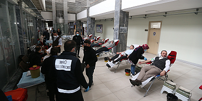  Büyükşehir personelinden kan bağışı kampanyası 