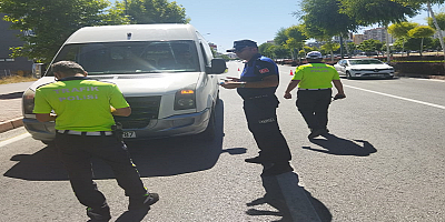 Büyükşehir Zabıta Ekiplerinden Şehir İçi Toplu Taşım Araçlarına Yönelik Denetim