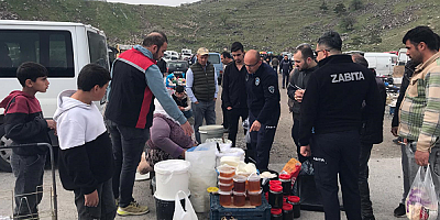 Büyükşehir Zabıtası'ndan Bit Pazarına Denetim ve İşlem 