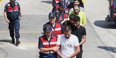 Çiftlik evi sahibinin el ve ayaklarını bağlayıp hayvanlarını ve paralarını gasbeden 5'i Suriye, 2'si Irak uyruklu  7 zanlı yakalandı