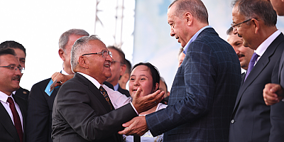 Cumhurbaşkanı Erdoğan'dan Memduh Büyükkılıç'a Tebrik