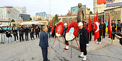Cumhuriyet'in Kurucusu Gazi Mustafa Kemal Atatürk, Törenle Anıldı