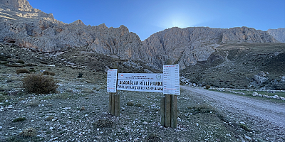 Cumhuriyetin 100'üncü yılı 100 dağcıyla Aladağlar'da kutlanacak