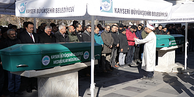 Depremlerde hayatını kaybeden 5 kişinin cenazesi defnedildi