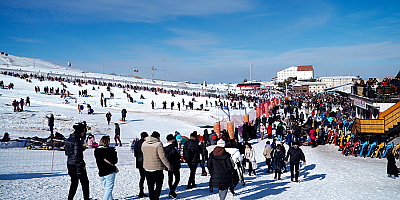 Erciyes'i 25 günde 150 bin kişi ziyaret etti