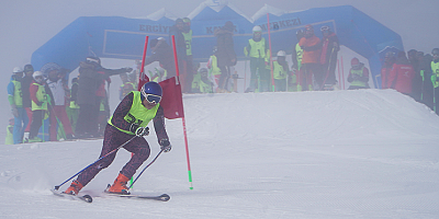 Erciyes Kayak Merkezi'nde, Çek Kış Spor Günleri düzenlendi