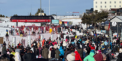 Erciyes Kayak Merkezi yılın ilk gününde 110 bin ziyaretçiyi ağırladı