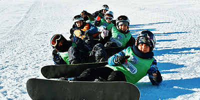 Erciyes Kayak Okulu'nda kayak ve snowboard eğitimi veriliyor