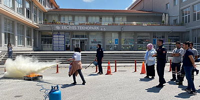 Erciyes Teknopark'ta yangın söndürme eğitimi verildi