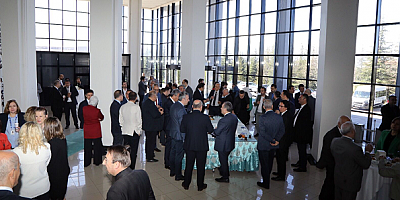 Erciyes Üniversitesi’nde Geleneksel Bayramlaşma Töreni Yapıldı
