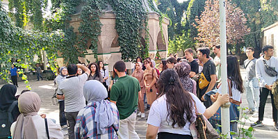 Erciyes Üniversitesi’ne Yeni Kayıt Yaptıran Öğrencilere “Kayseri Kültür Yolu Turu” Düzenlendi
