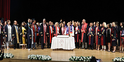 ERÜ’de Lisansüstü Mezuniyet Sevinci Yaşandı