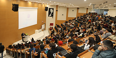 ERÜ’de “Rektör-Öğrenci Buluşması” Etkinliği 