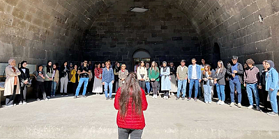 ERÜ’de yeni öğrencilere kültür yolu turu düzenlendi