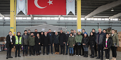 ERÜ Rektörü Altun'dan deprem kampanyası gönüllülerine teşekkür