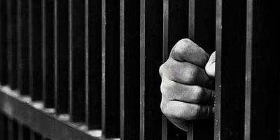 Eski eşini bıçakla öldürüp cesedini dere yatağına atan sanığa müebbet hapis