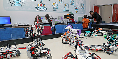 Espor ve İnovasyon Merkezinde eğitim gören gençleTeknofest 2024’e katılacakr 