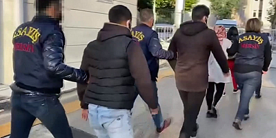 Evlilik vaadiyle dolandırıcılık yapan 5 zanlı yakalandı