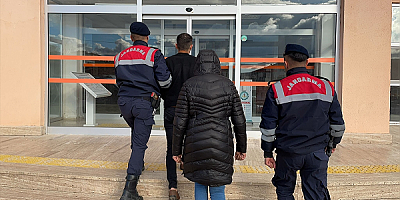 Evlilik vaadiyle dolandırıcılık yaptıkları iddia edilen 2 şüpheli Pınarbaşı'nda yakalandı