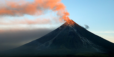 Filipinler'de patlaması ihtimaline karşı Mayon Yanardağı çevresinde tahliyeler başladı