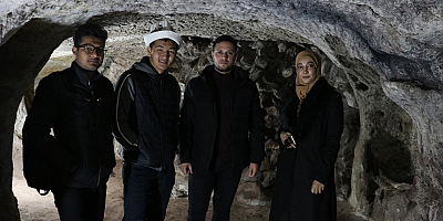 Gönüllü elçilik yapan yabancı öğrenciler Anadolu'nun tarihini tanıtıyor