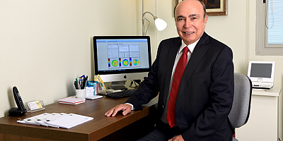 Göz Rengini Değiştirmek İçin Dünyanın Dört Bir Yanından Geliyorlar