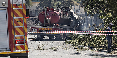 Güney Afrika'da akaryakıt tankerinin patlaması sonucu 10 kişi öldü