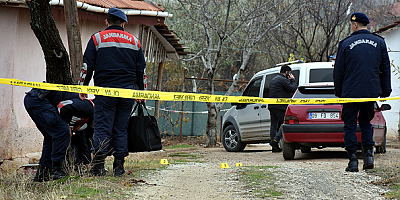 Husumetli iki aile arasında çıkan silahlı kavgada 2 kişi yaralandı
