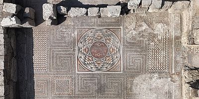  İç Anadolu’nun en büyük mozaikli yapısı Örenşehir Mozaikli Yapı “ören yeri” ilan edildi