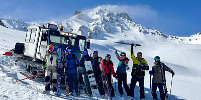 İngiliz Acente, Erciyes Yüksek İrtifa Kamp Merkezi'nde İncelemelerde Bulundu