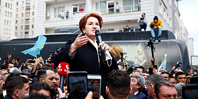  İYİ Parti Genel Başkanı Meral Akşener, Kayseri'de vatandaşlara hitap etti