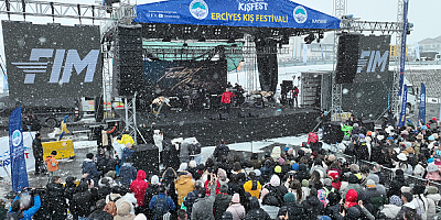 Kışfest'te Kar Altında 