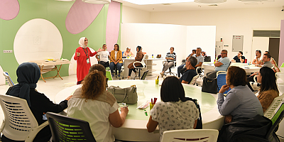 Kayseri Bilim Merkezi'de sınıf öğretmelerine “Öğretmen Akademisi” programı