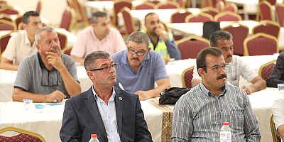 Kayseri Büyükşehir Belediye Başkanı Büyükkılıç, muhtarlarla toplantı yaptı