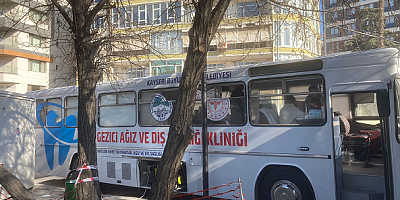 Kayseri Büyükşehir'in Gezici Ağız ve Diş Sağlığı Kliniği, Hatay'da Depremzedelerin Hizmetinde