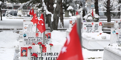 Kayseri'de 18 Mart Şehitleri Anma Günü ve Çanakkale Deniz Zaferi'nin 107. yıl dönümü 