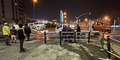 Kayseri'de 3 aracın karıştığı trafik kazasında 1 kişi yaralandı