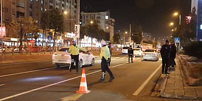 Kayseri'de 36 şok uygulamada 13 aranan şahıs 6 yoklama kaçağı yakalandı