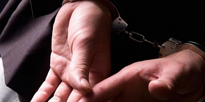 Kayseri'de 50 kişiyi dolandırarak 20 milyon lira topladıkları iddiasıyla 2 kardeş yakalandı