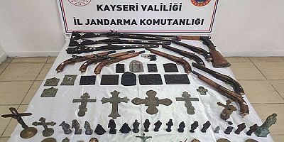 Kayseri'de  80 adet tarihi eser ve 1 adet kuru sıkı tabanca ele geçirildi