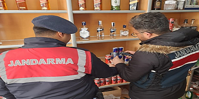 Kayseri'de 858 şişe kaçak içki ele geçirildi