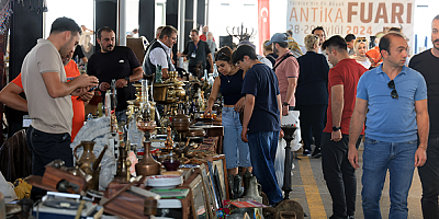 Kayseri'de  Antika Fuarı Büyük İlgi